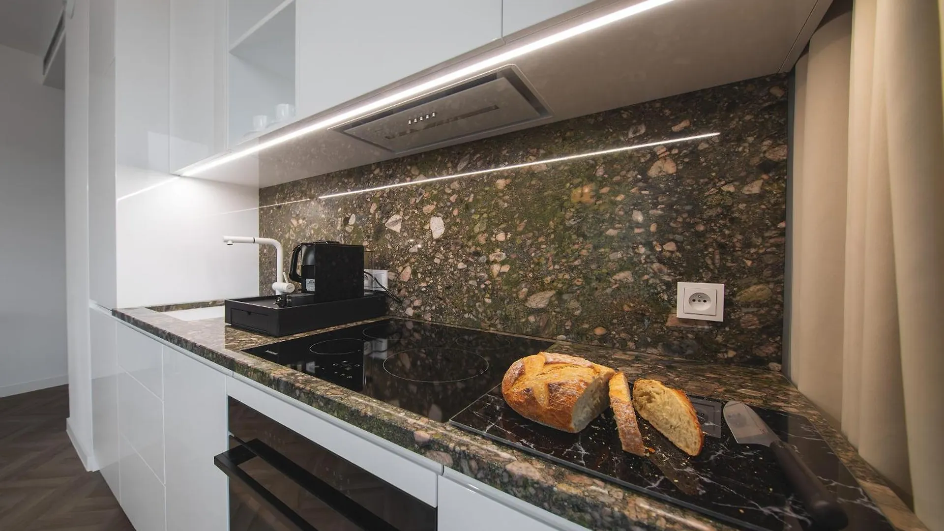 Boulevard Drobnera Residence - Apartamenty Z Widokiem Na Odre Wrocław 0*,  Polska
