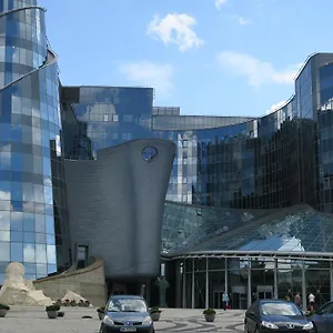 https://wierzbno-hostel.warsawhotelspoland.com